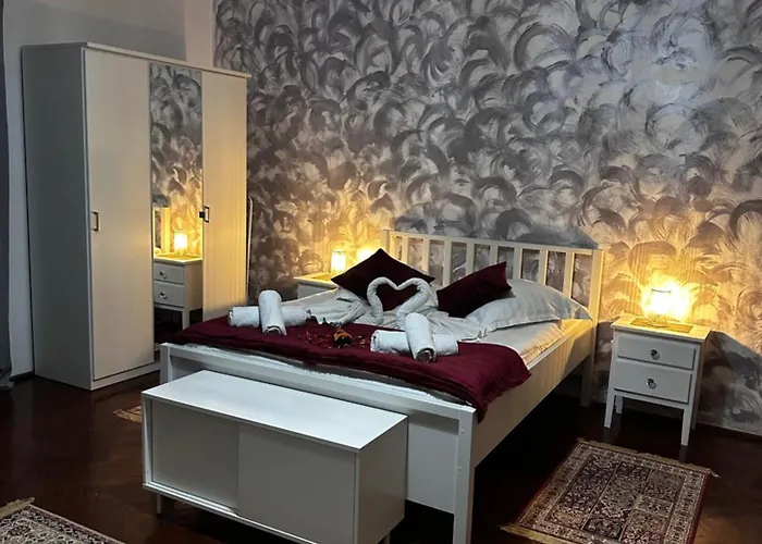 Velvet Sforii Μπρασόβ